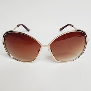 Oversized Goldtone Sunglasses | Auburn Lenses